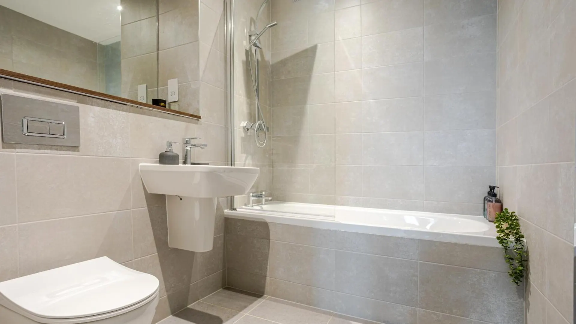 Lup Stays - Stylish Leeds Apartment Beeston Hill